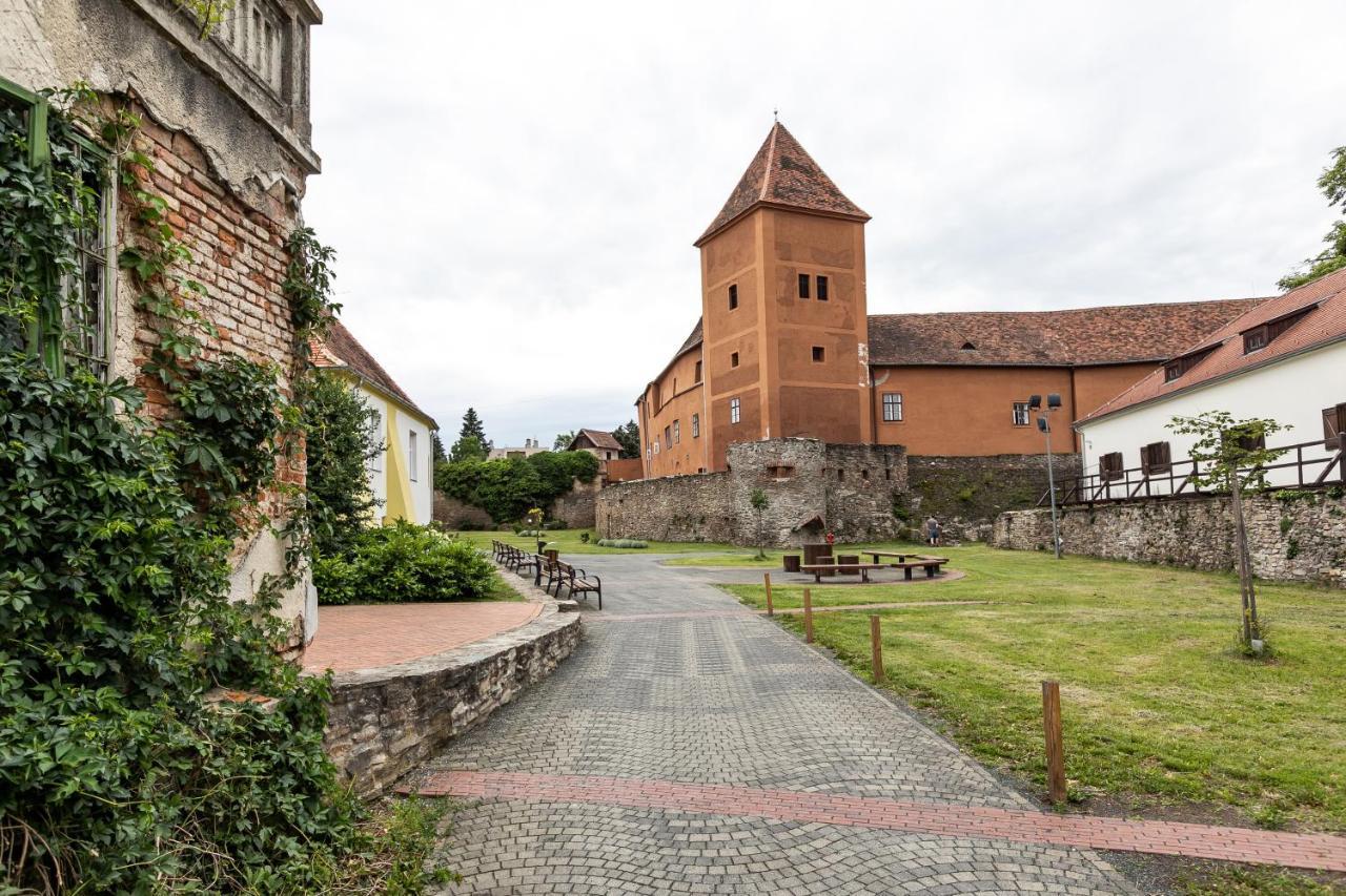 Benedict Hotel Kőszeg المظهر الخارجي الصورة